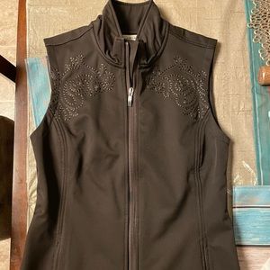 Womens chocolate ARIAT vest